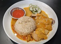 Paul Hainan Chicken Rice