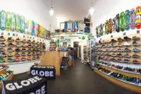 Boarder's Snowboard Store