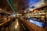 Seamus McCaffrey's Irish Pub