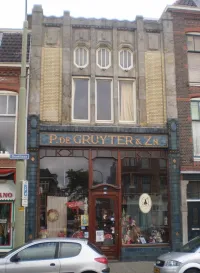 De Gruyter