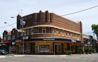 Kurrajong Hotel