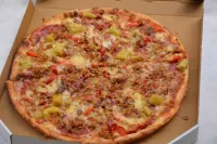 Pizza Pavone