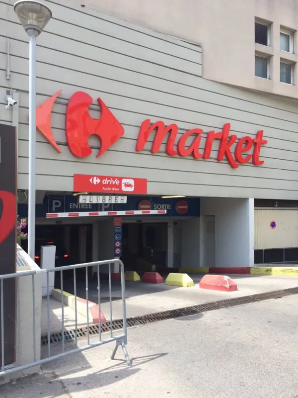 Carrefour Market