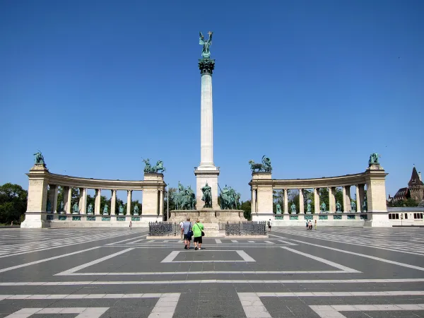 Military Plaza