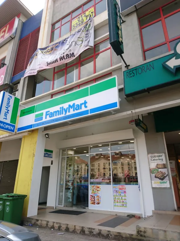 FamilyMart