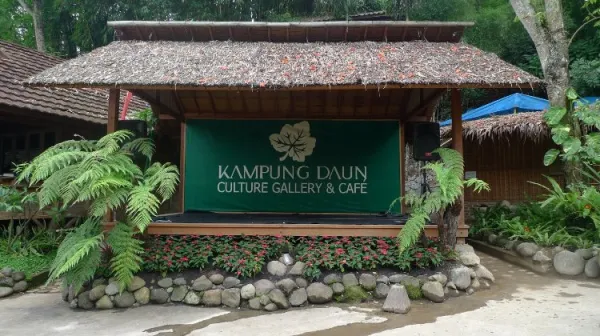 Kampung Daun