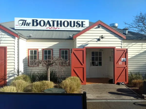 The Boathouse Cafe