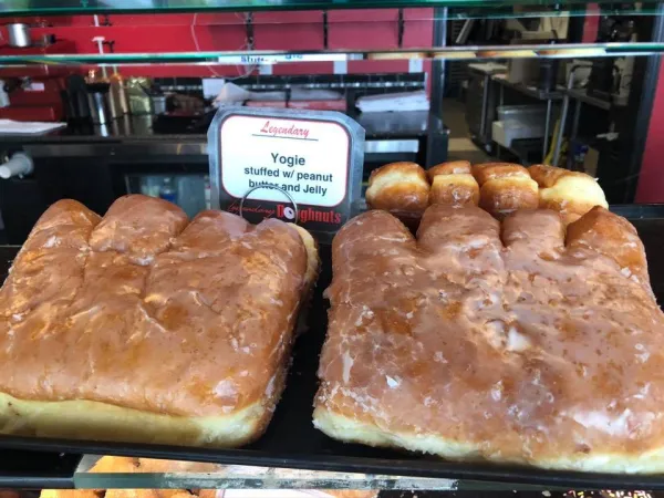 Legendary Doughnuts - Orting