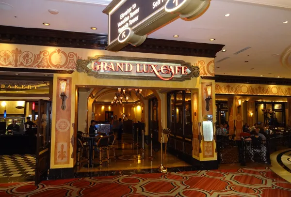 Grand Lux Cafe