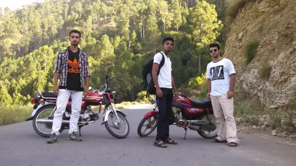 Al Farid Hotel Pasni Jatti by Kashif On Bike