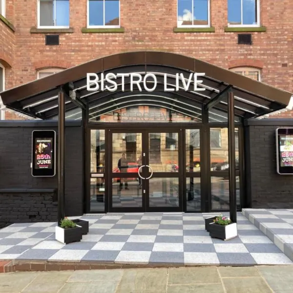 Bistro Live