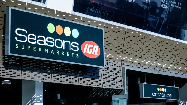 Seasons IGA