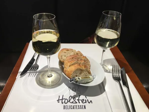 Holstein's Bistro