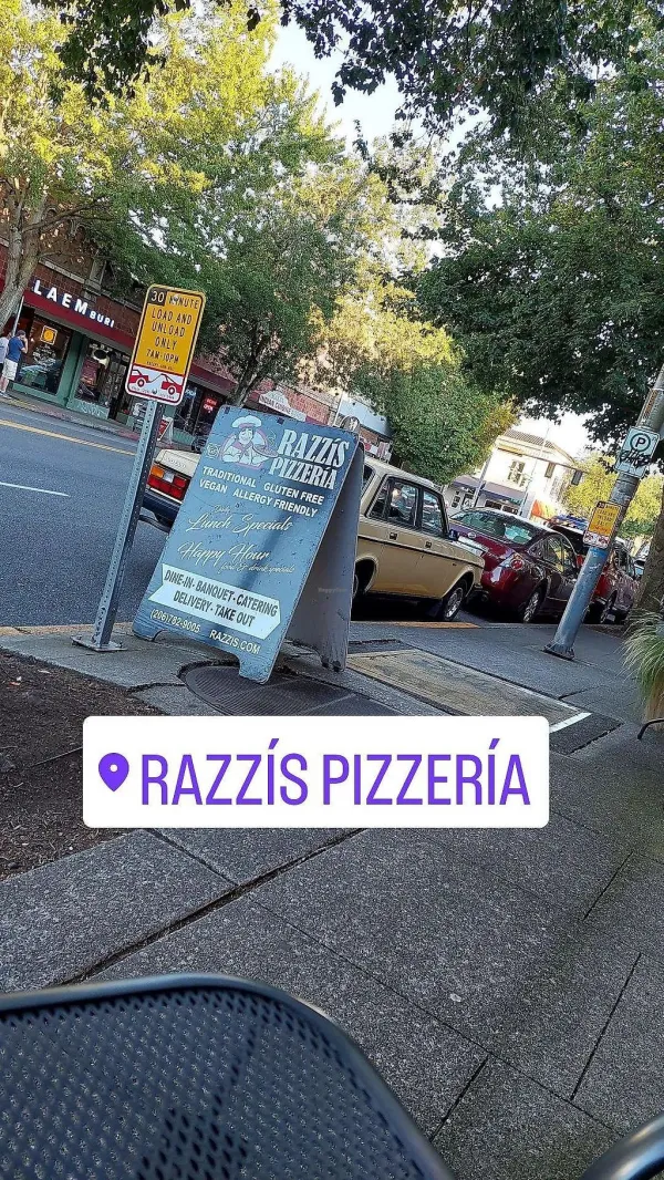 Razzi's Pizzeria